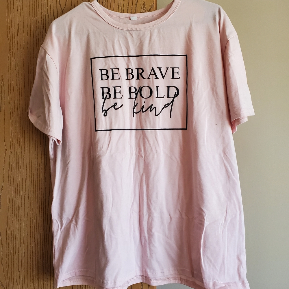 Graphic tee